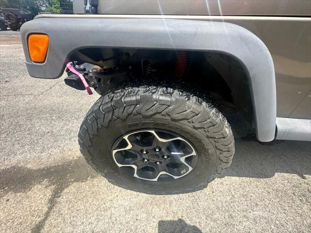 used 2002 Jeep Wrangler car, priced at $10,870