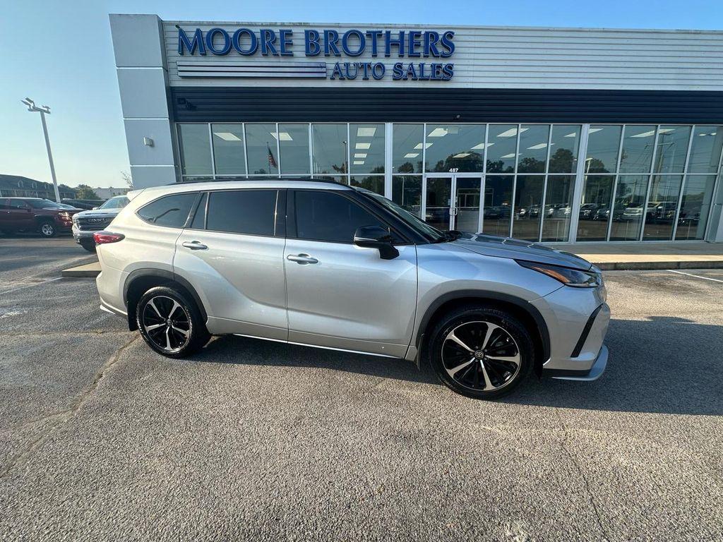 used 2021 Toyota Highlander car, priced at $37,870