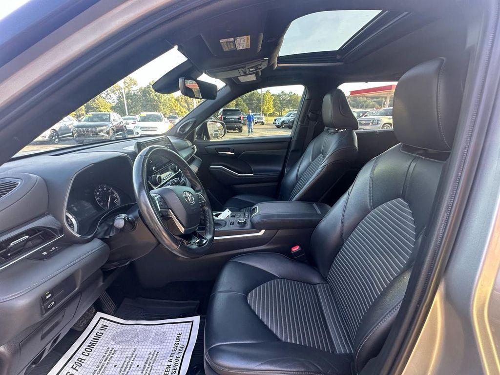 used 2021 Toyota Highlander car, priced at $37,870