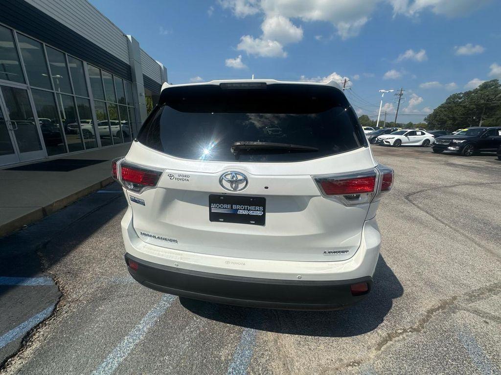 used 2014 Toyota Highlander car, priced at $19,870