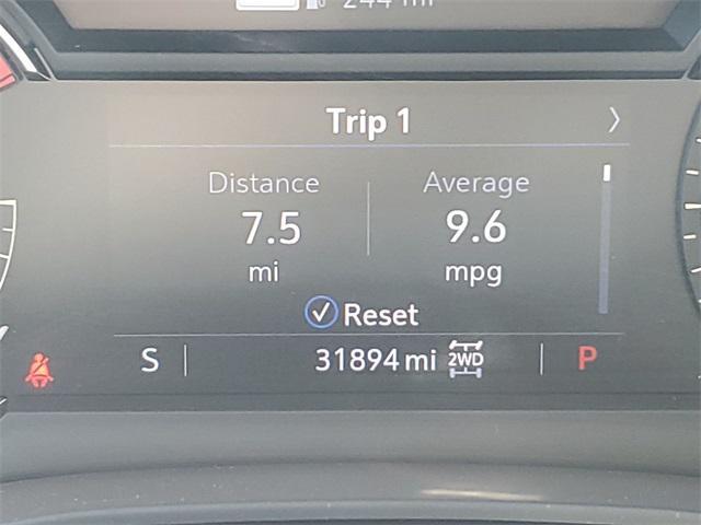used 2023 Cadillac XT5 car, priced at $31,238
