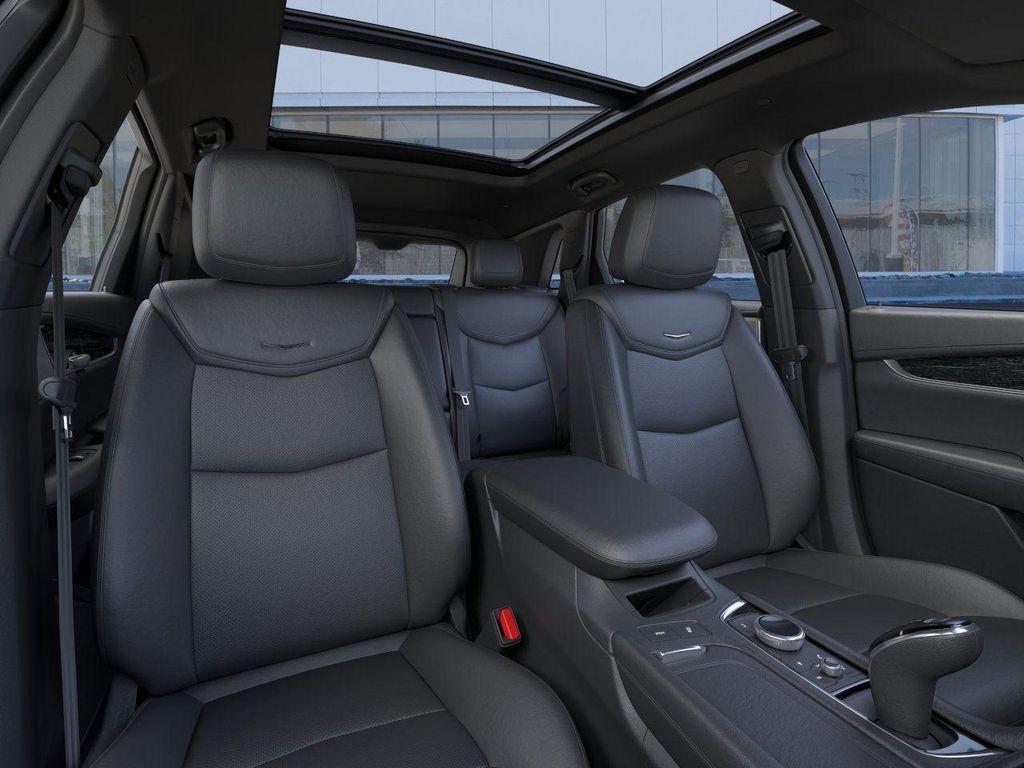 new 2025 Cadillac XT5 car, priced at $51,034