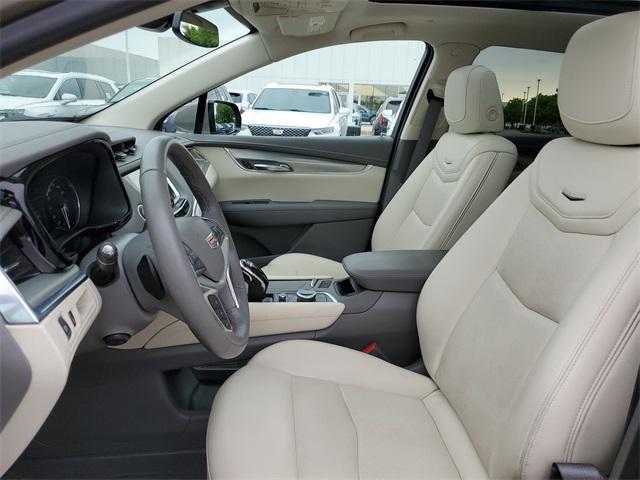 used 2022 Cadillac XT5 car, priced at $30,528