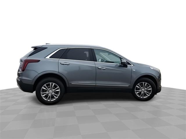 used 2022 Cadillac XT5 car, priced at $32,357