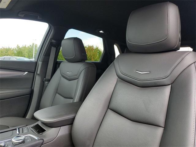 used 2023 Cadillac XT5 car, priced at $32,296