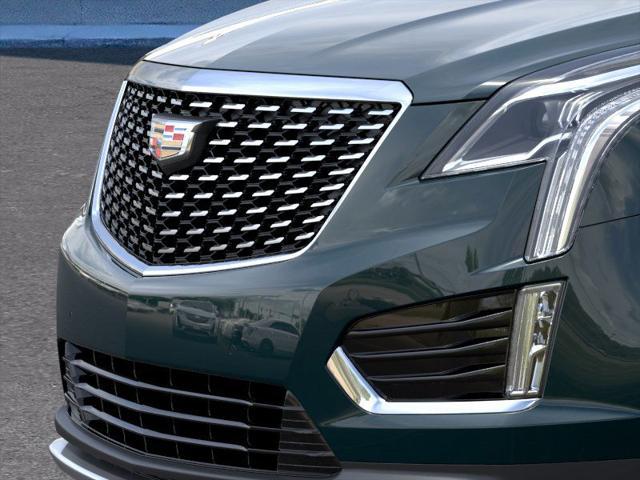 new 2025 Cadillac XT5 car, priced at $51,946