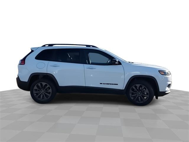 used 2021 Jeep Cherokee car, priced at $21,157