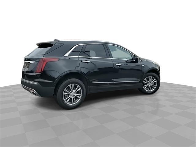 used 2022 Cadillac XT5 car, priced at $34,428