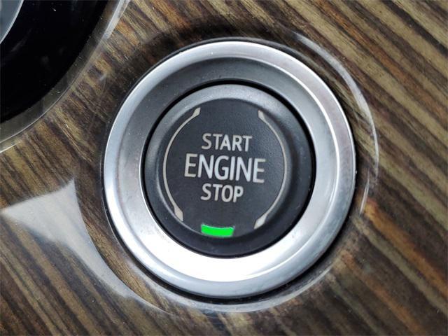 used 2022 Cadillac XT6 car, priced at $31,602