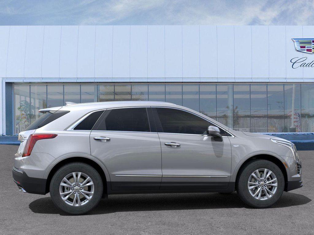 new 2025 Cadillac XT5 car, priced at $43,818