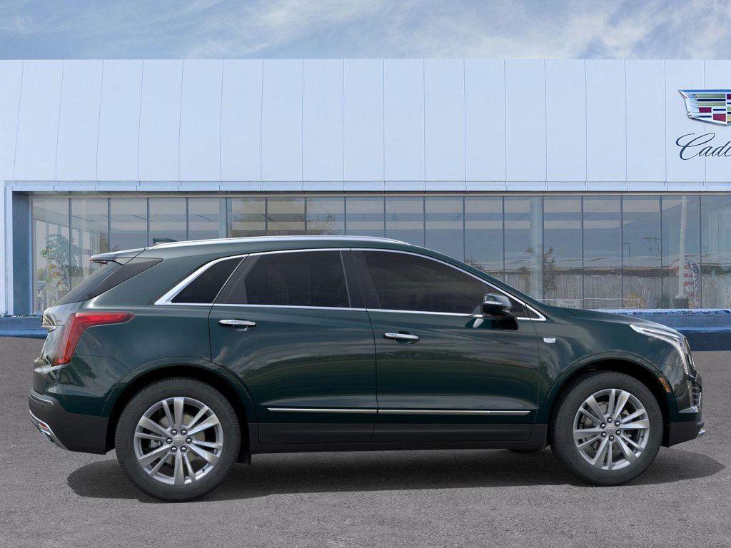 new 2025 Cadillac XT5 car, priced at $50,853