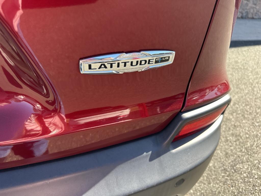 used 2020 Jeep Cherokee car, priced at $18,991