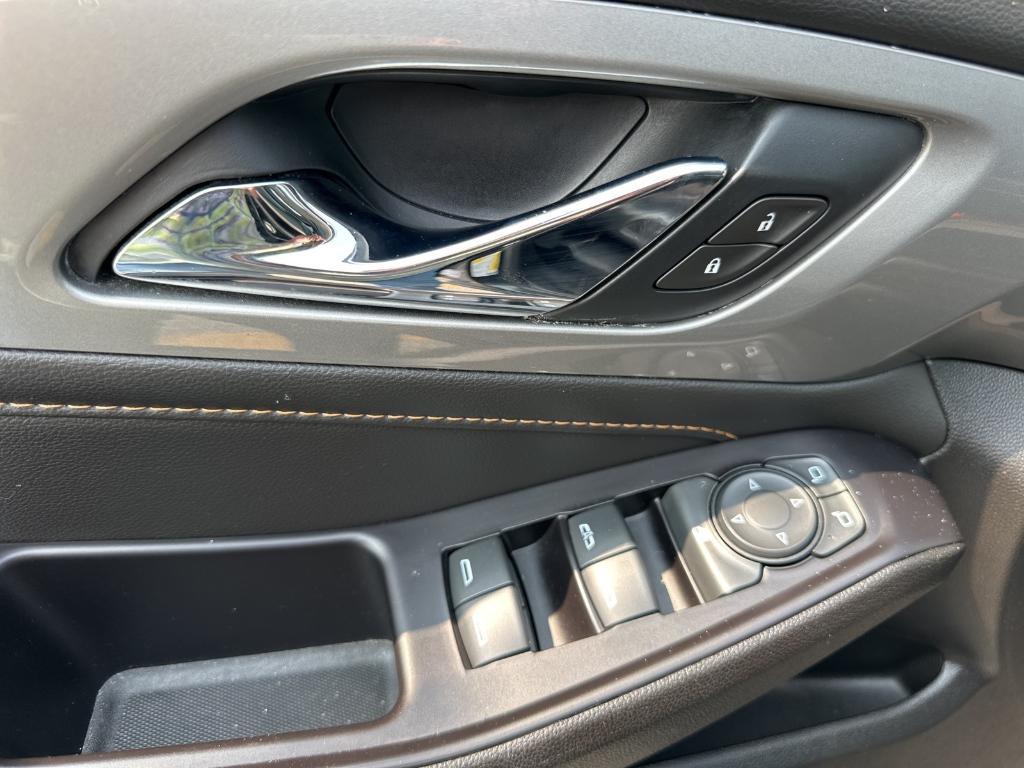 used 2020 Chevrolet Traverse car, priced at $31,979