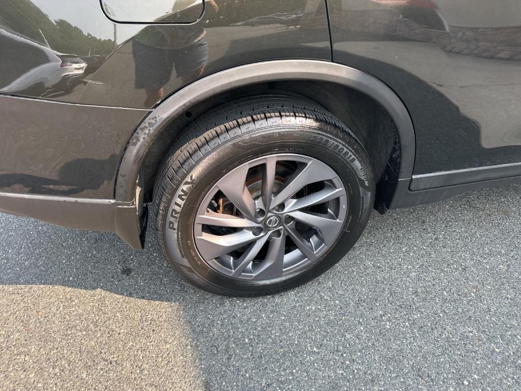 used 2016 Nissan Rogue car