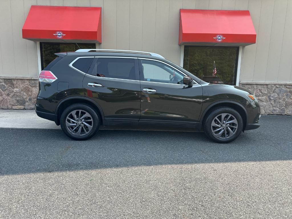 used 2016 Nissan Rogue car