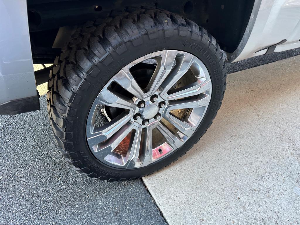 used 2018 Chevrolet Silverado 1500 car, priced at $29,991