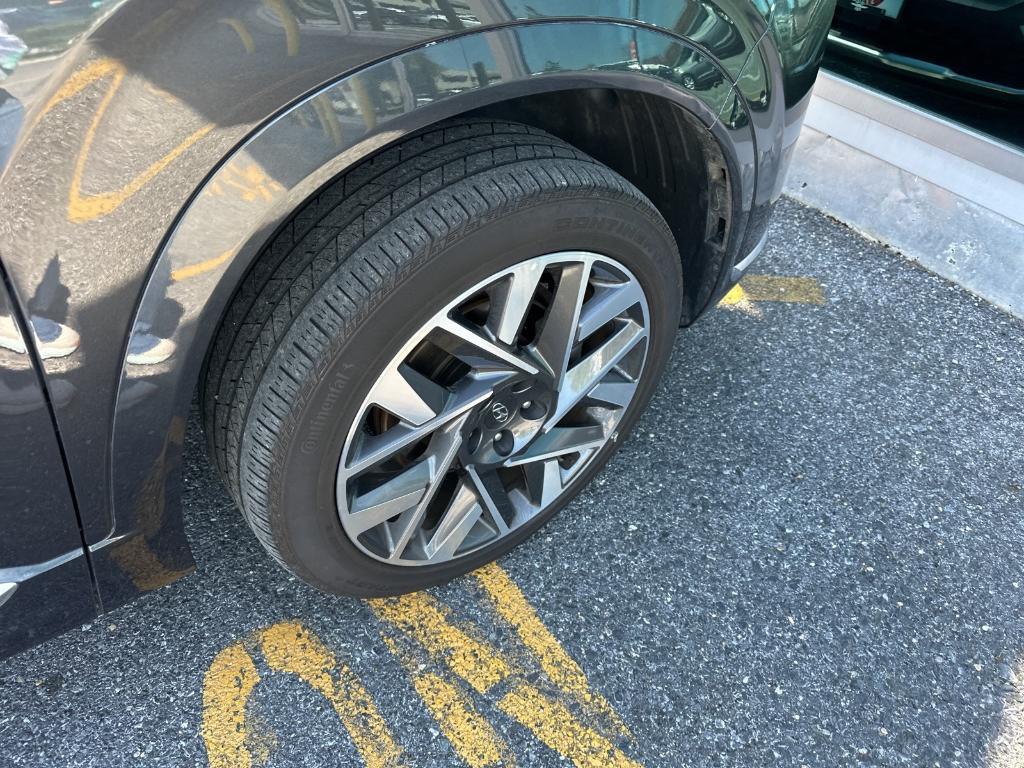 used 2022 Hyundai Santa Fe car, priced at $32,979