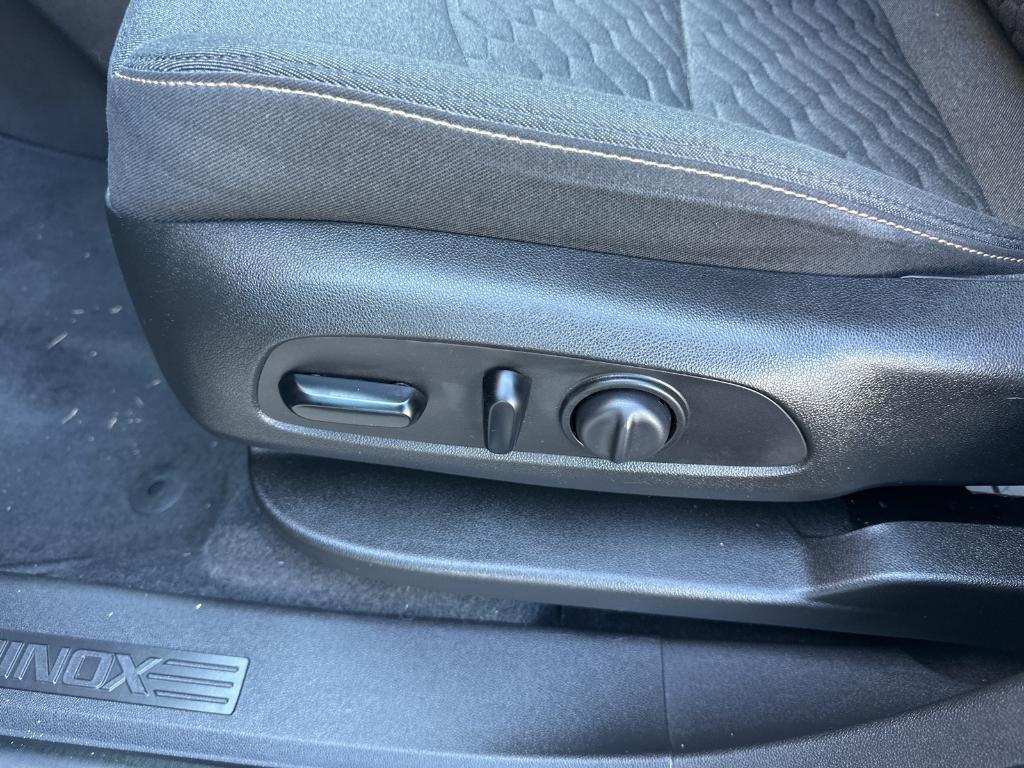 used 2021 Chevrolet Equinox car, priced at $22,991