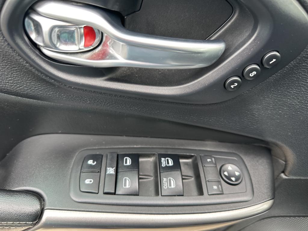 used 2019 Jeep Cherokee car, priced at $19,991