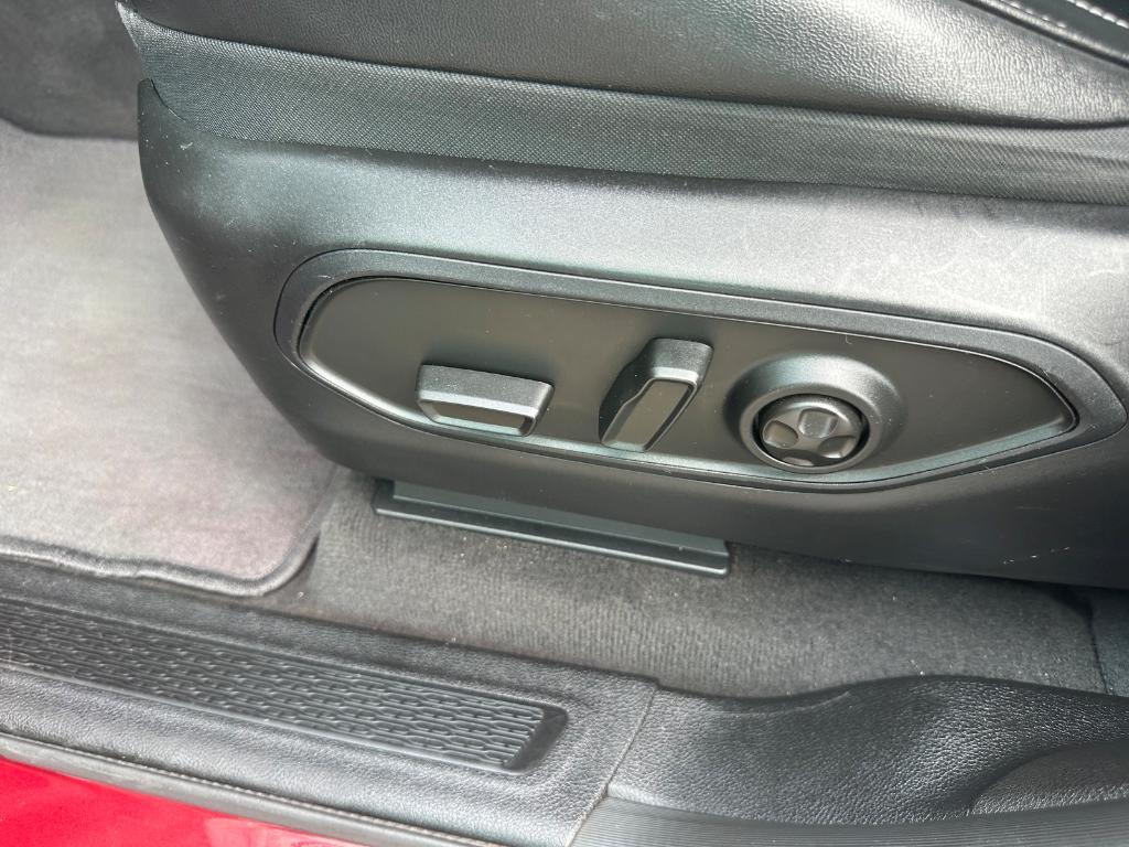 used 2023 Jeep Grand Cherokee L car, priced at $29,995