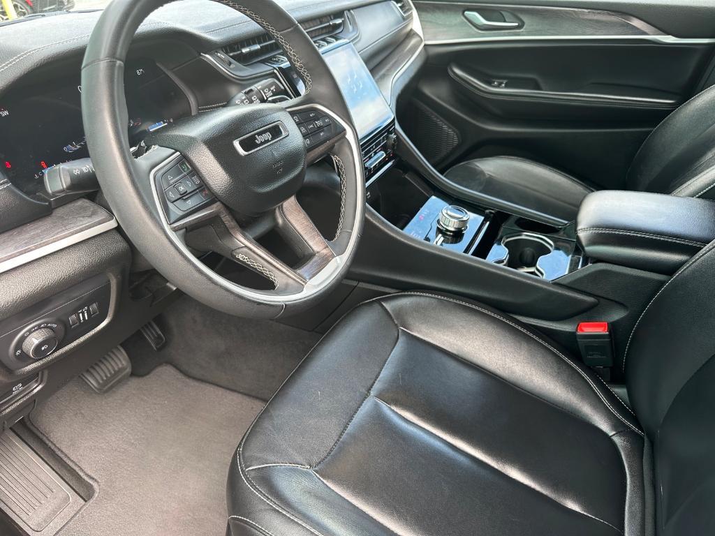 used 2023 Jeep Grand Cherokee L car, priced at $29,995