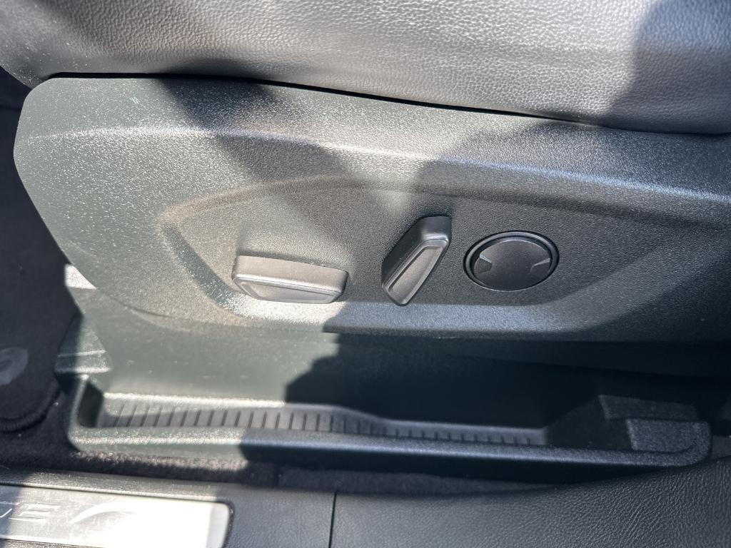 used 2022 Ford Edge car, priced at $22,679
