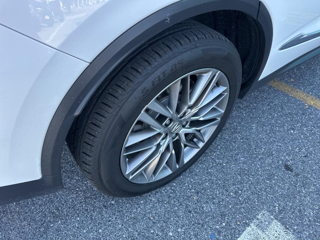 used 2022 Acura MDX car, priced at $41,979