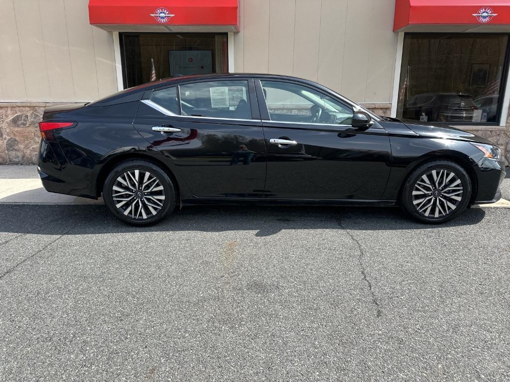 used 2023 Nissan Altima car