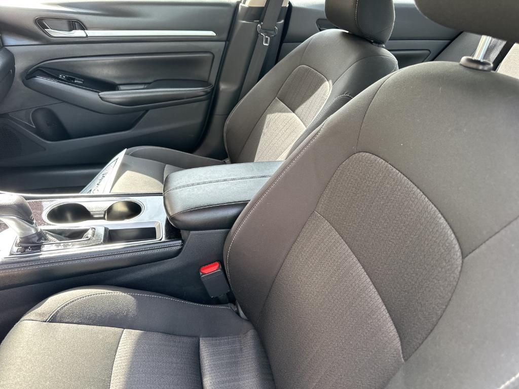 used 2023 Nissan Altima car