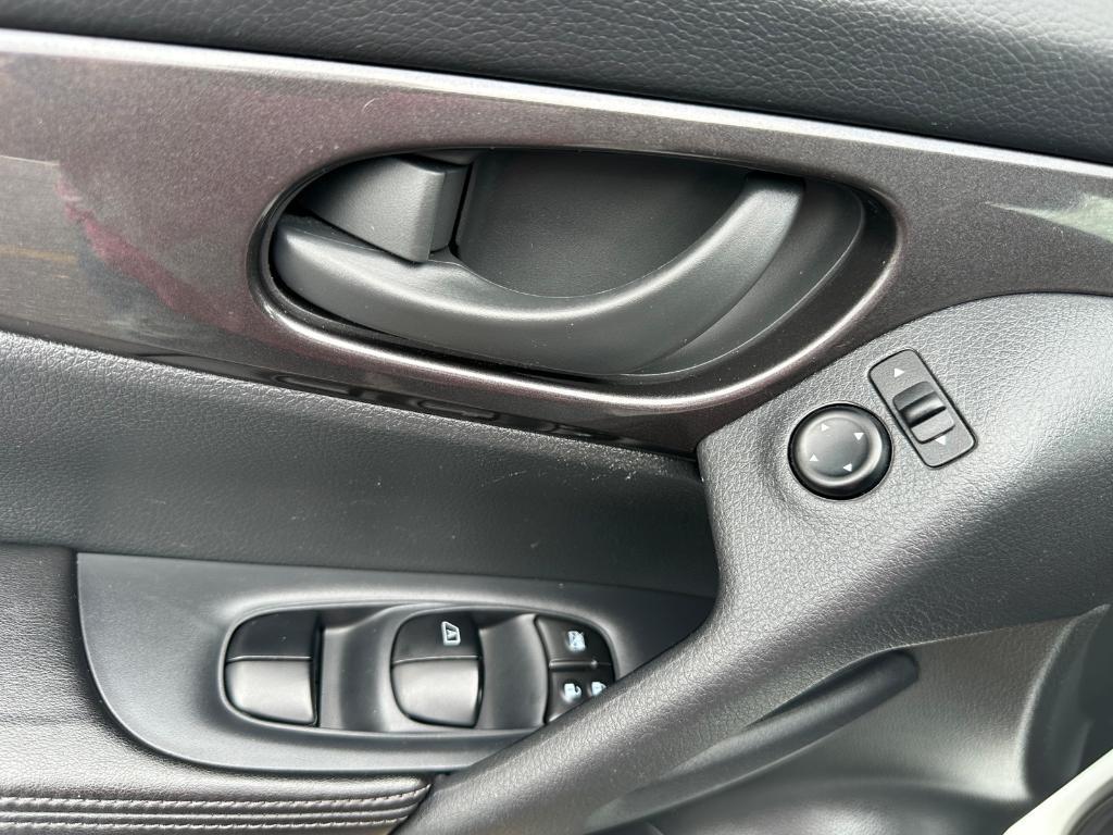 used 2019 Nissan Rogue car, priced at $15,579