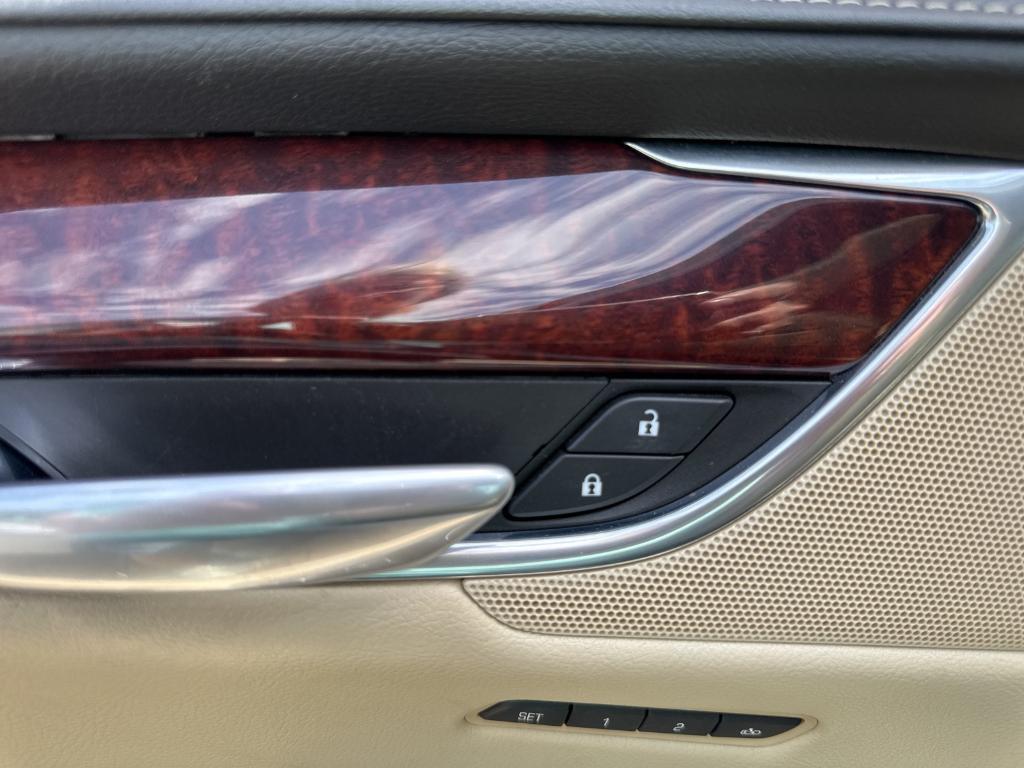 used 2018 Cadillac XT5 car, priced at $23,991