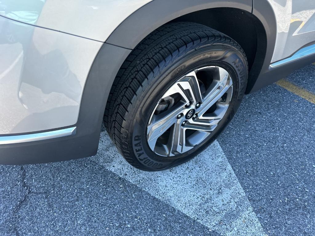 used 2021 Hyundai Santa Fe car, priced at $22,879