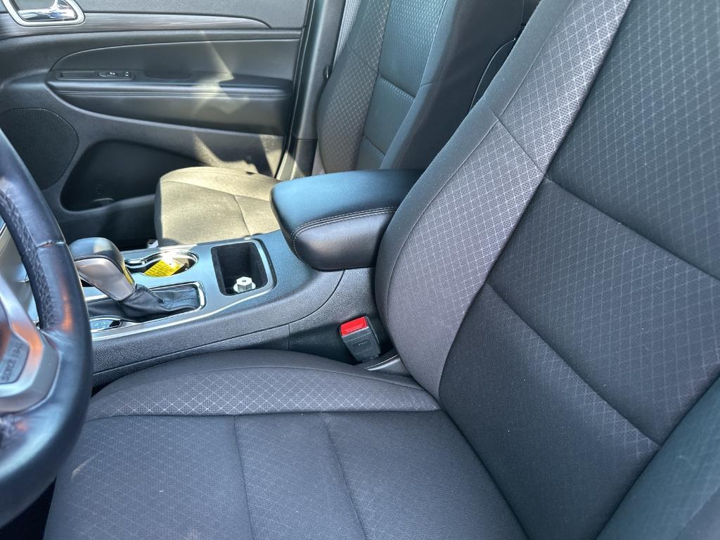 used 2021 Jeep Grand Cherokee car, priced at $27,279
