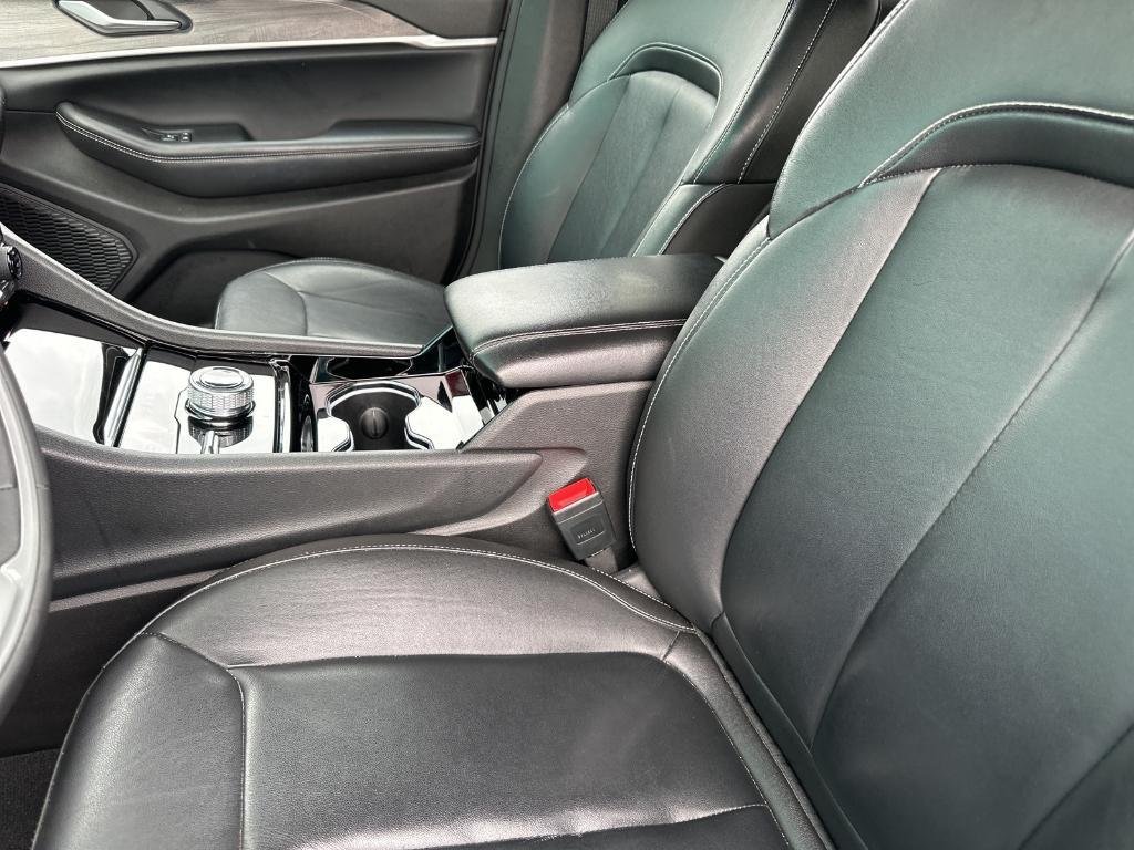 used 2023 Jeep Grand Cherokee car, priced at $30,779
