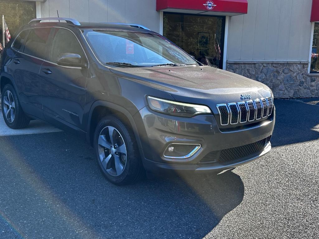 used 2019 Jeep Cherokee car, priced at $18,991