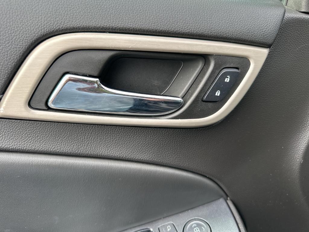 used 2015 GMC Yukon car, priced at $24,879