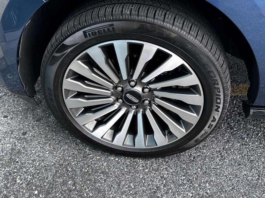 used 2019 Lincoln Navigator car, priced at $37,879