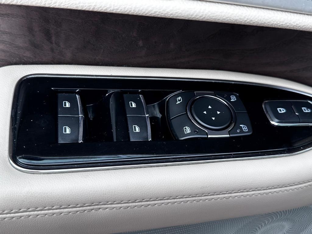 used 2019 Lincoln Navigator car, priced at $37,879