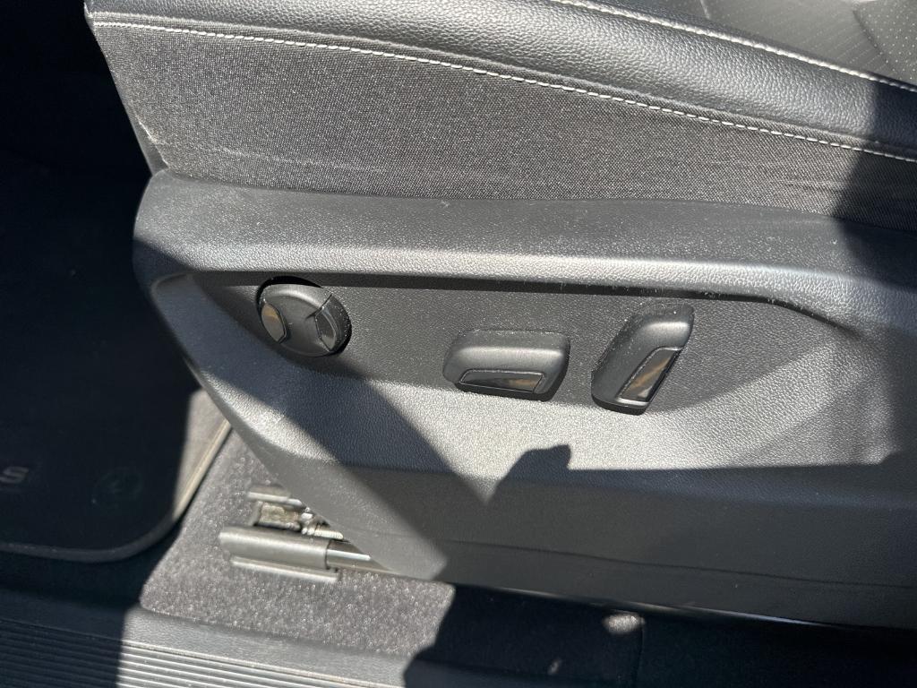 used 2023 Volkswagen Atlas car, priced at $26,779