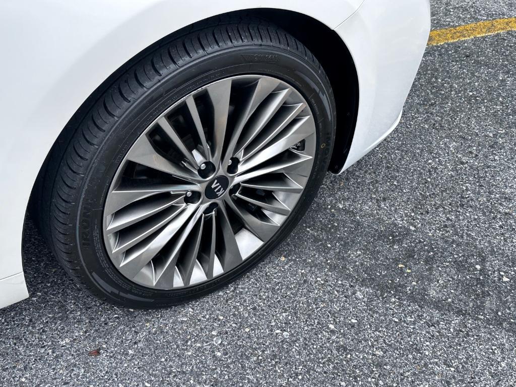 used 2018 Kia Cadenza car, priced at $24,779