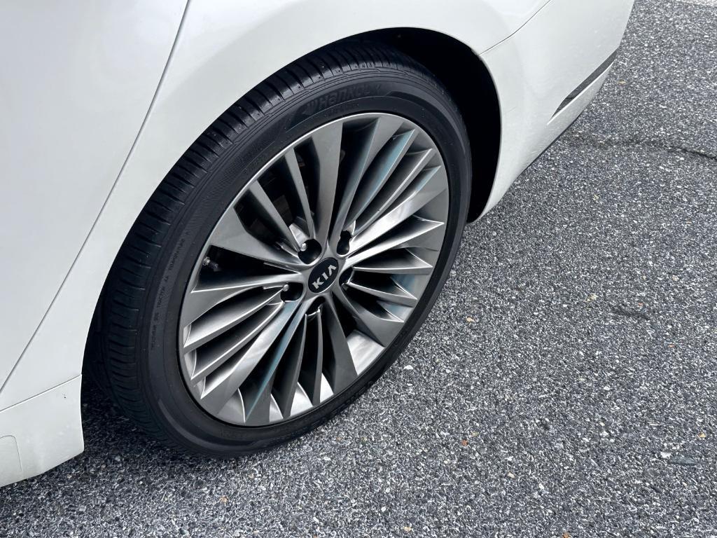 used 2018 Kia Cadenza car, priced at $24,779