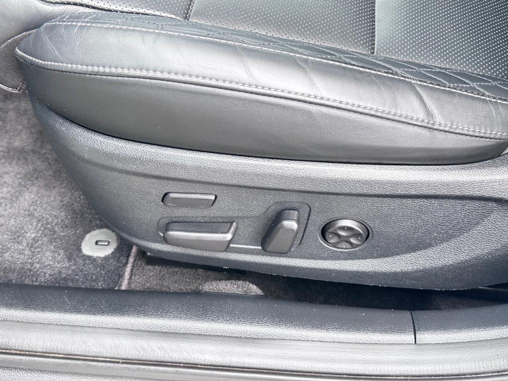 used 2018 Kia Cadenza car, priced at $24,779