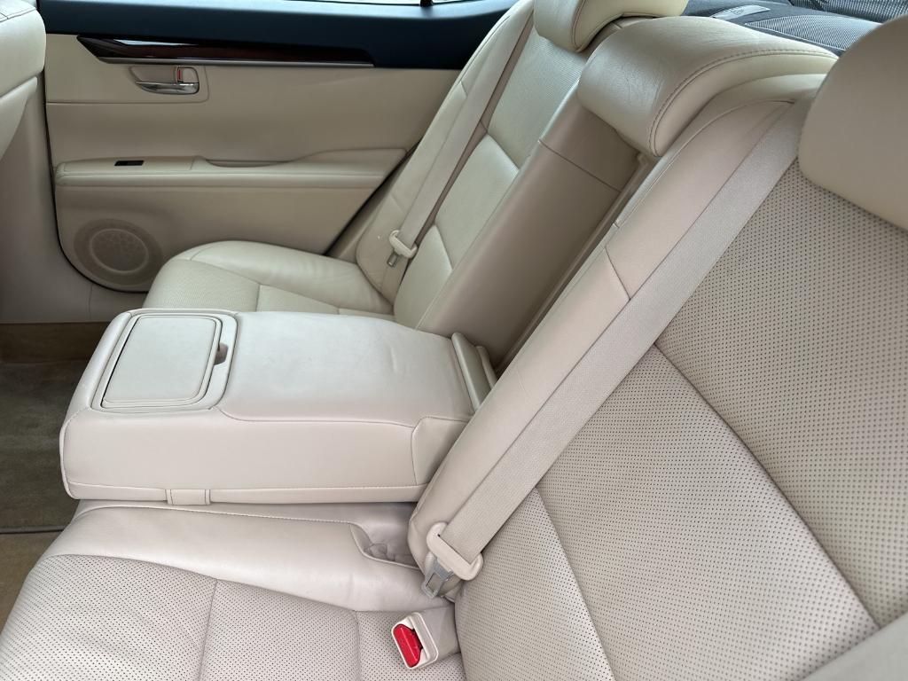 used 2013 Lexus ES 350 car, priced at $17,879
