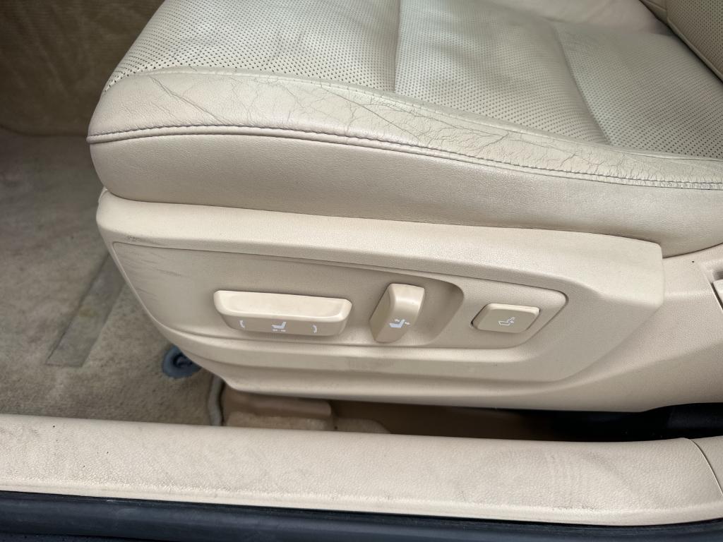 used 2013 Lexus ES 350 car, priced at $17,879