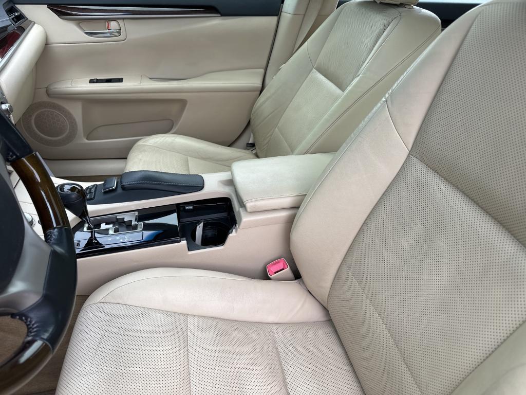 used 2013 Lexus ES 350 car, priced at $17,879