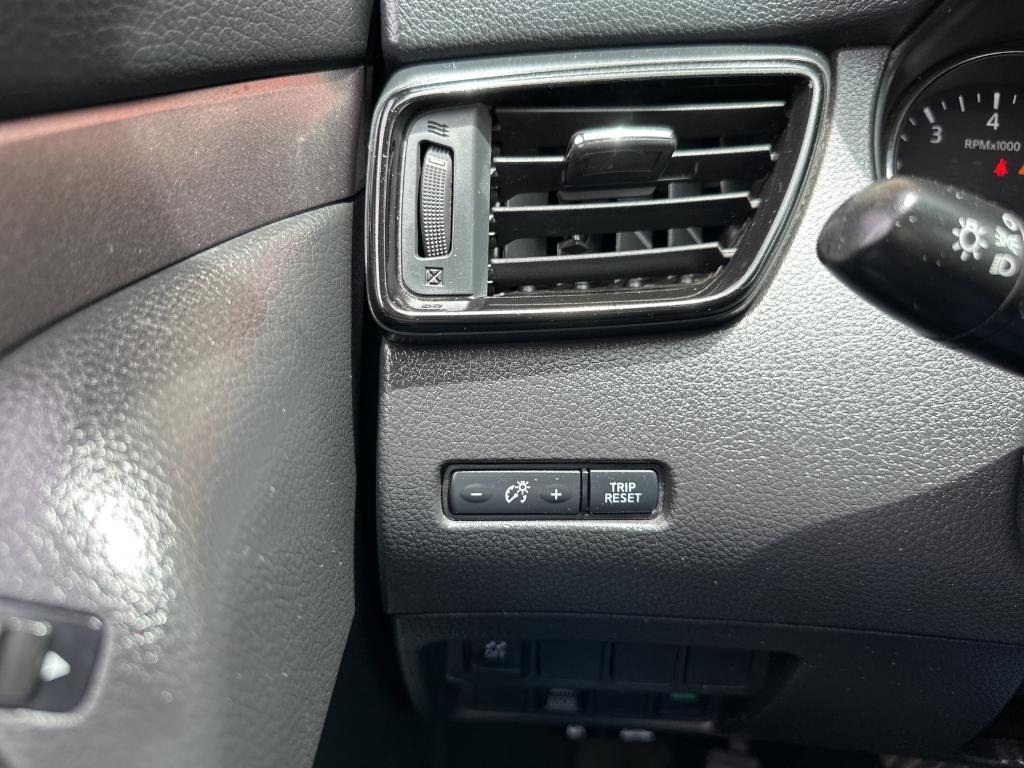 used 2019 Nissan Rogue Sport car, priced at $17,991