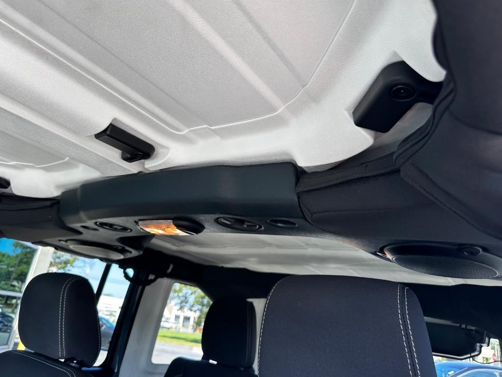 used 2014 Jeep Wrangler Unlimited car, priced at $18,879