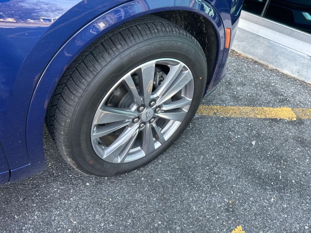 used 2023 Cadillac XT6 car, priced at $37,979