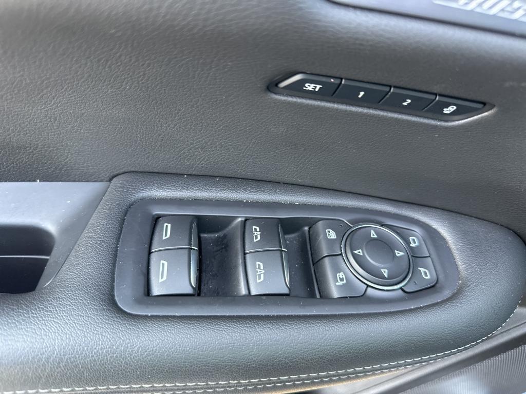 used 2023 Cadillac XT6 car, priced at $37,979