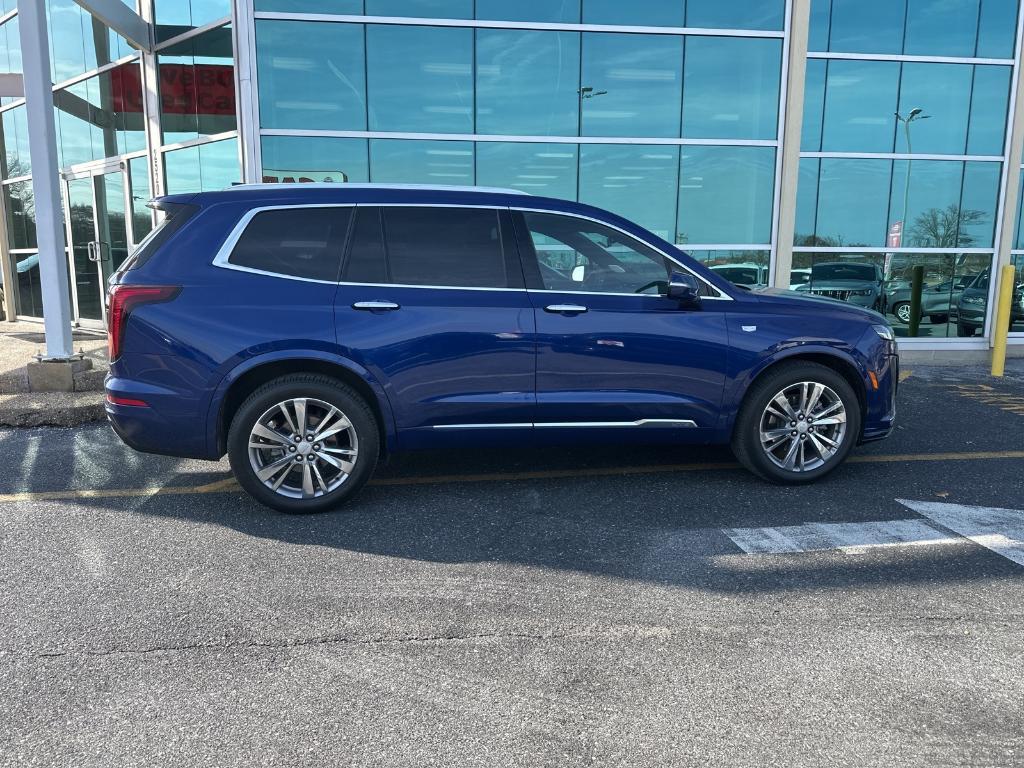 used 2023 Cadillac XT6 car, priced at $37,979